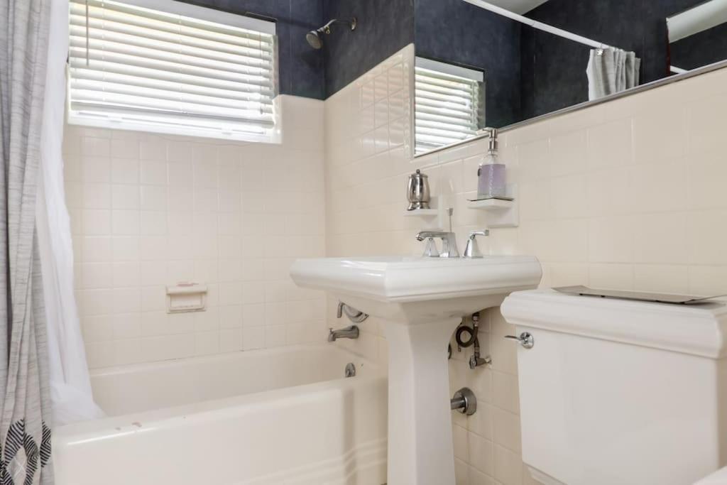 Comfortable Home, 7 Min Walk To Beach, Hot Tub, Pompano Beach Dış mekan fotoğraf
